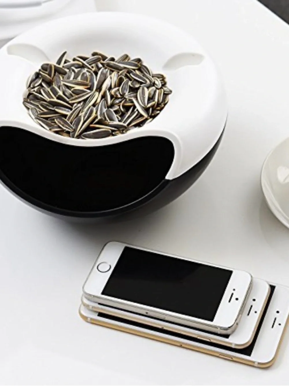 Snack Dish Plate Storage Box for Chips Nuts Seeds With Phone Holder Keeper